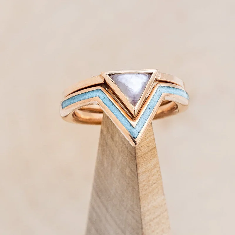 "JENNY FROM THE BLOCK" - TRIANGLE CABOCHON CUT MOONSTONE ENGAGEMENT RING WITH TURQUOISE V-SHAPED TRACER