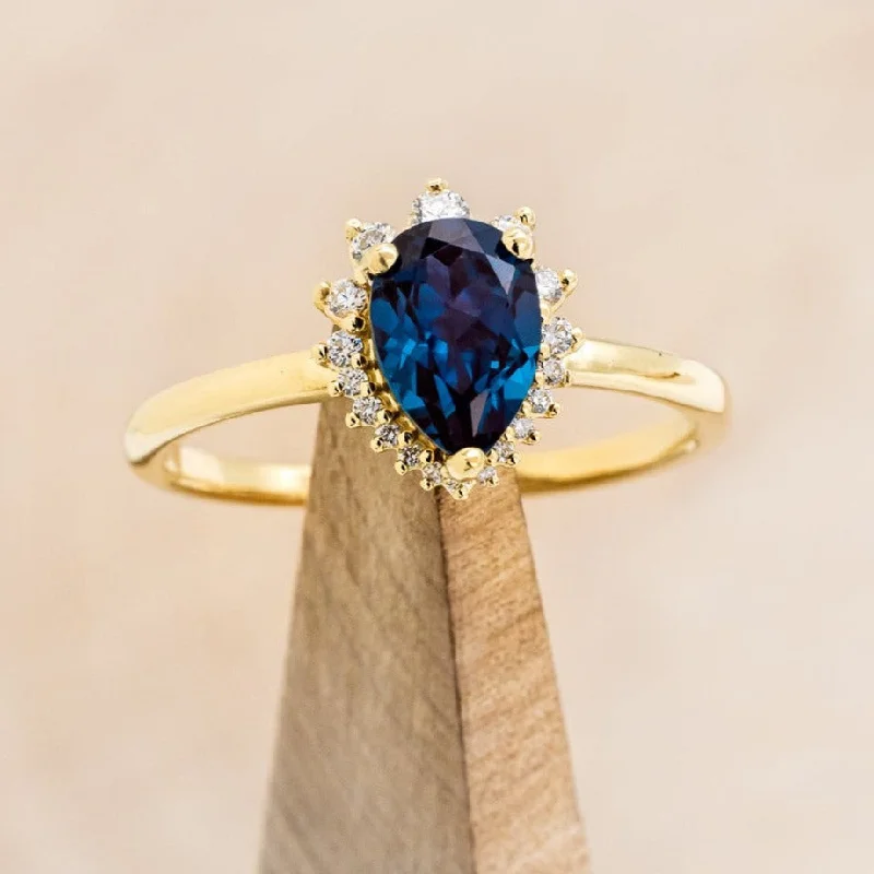 "LAVERNA" - PEAR CUT LAB-GROWN ALEXANDRITE ENGAGEMENT RING WITH DIAMOND HALO