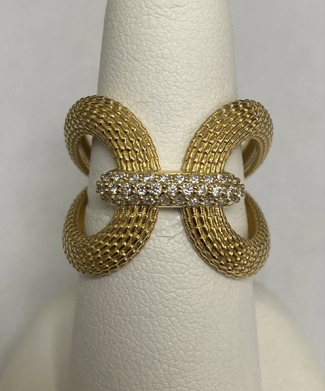 14kt Yellow Gold Diamond Statement Ring