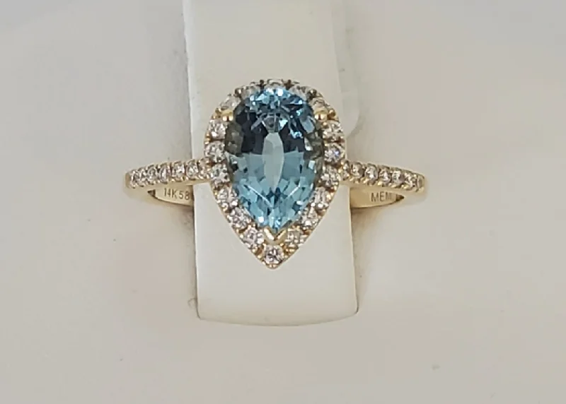 14kt Yellow Gold Aquamarine and Diamond Ring