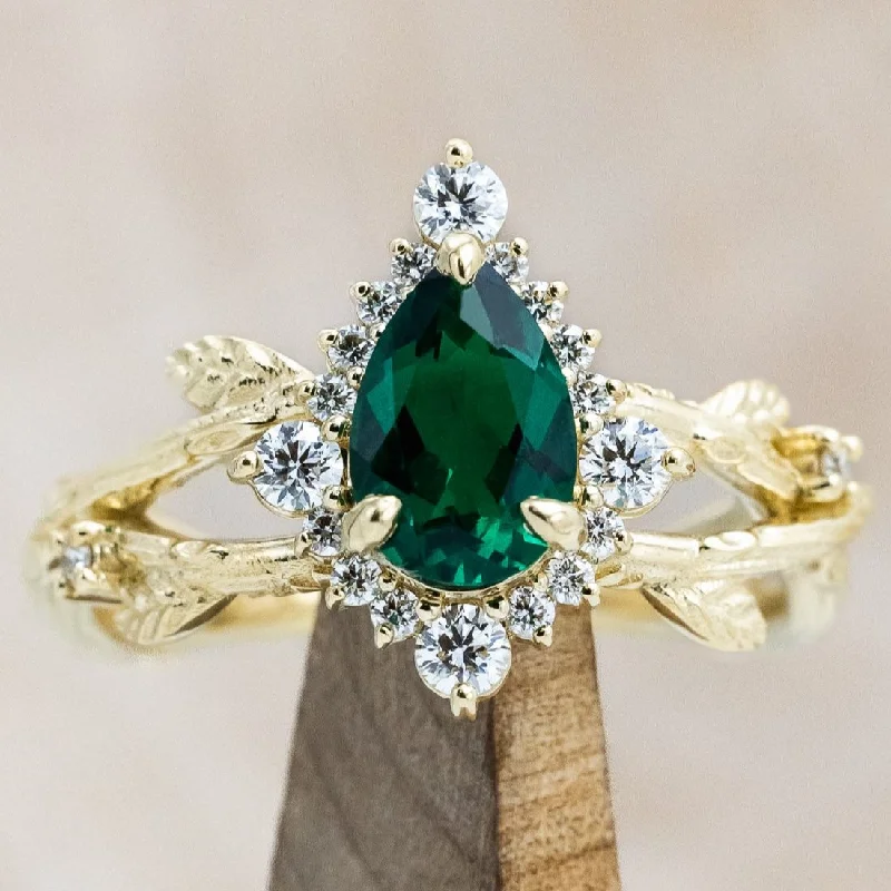 "ARTEMIS ON THE VINE DIVINE" - PEAR LAB-GROWN EMERALD ENGAGEMENT RING WITH DIAMOND ACCENTS & A BRANCH-STYLE BAND