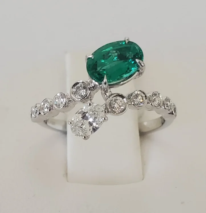 18kt White Gold Emerald and Diamond Ring