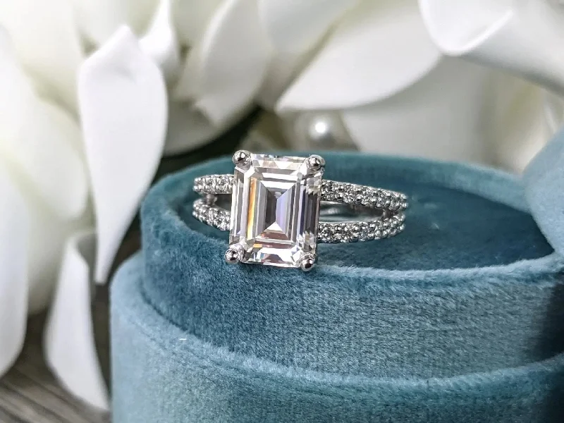 Jaylah No. 1 Moissanite Ring