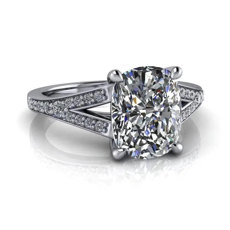 Rowan No. 1 Moissanite Ring