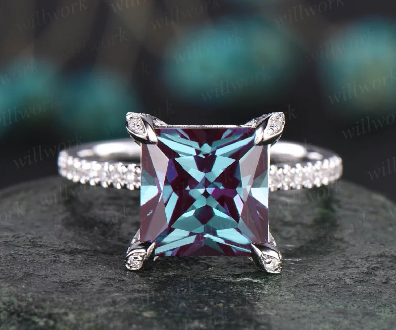 Unique vintage princess cut Alexandrite engagement ring 14k white gold pyramid under halo basket diamond ring for women antique wedding ring