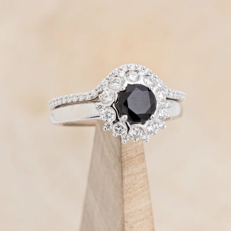 "DELANEY" - ROUND CUT BLACK MOISSANITE ENGAGEMENT RING WITH DIAMOND HALO & TRACER