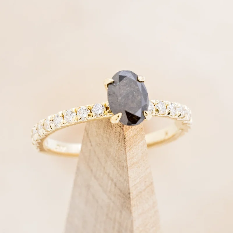 "MON PETIT" - PAVÉ OVAL SALT & PEPPER DIAMOND SOLITAIRE ENGAGEMENT RING